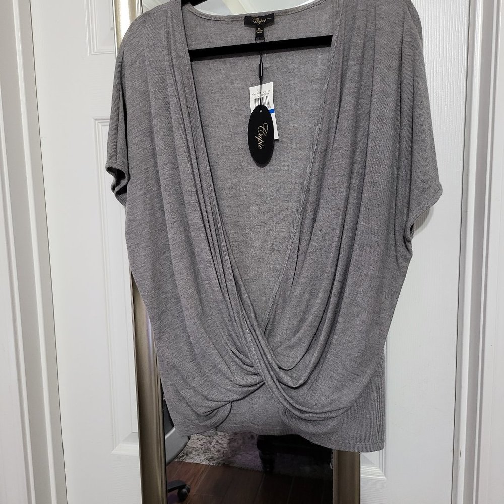 Cupio Heathergrey Poly/Viscose/Spandex pullover